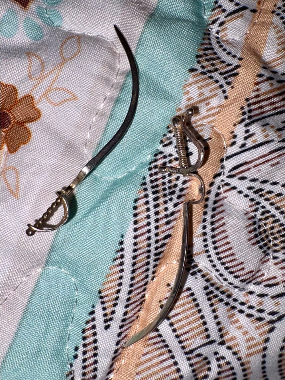 Vintage Sword Dangle EarCuffs - Gold Tone